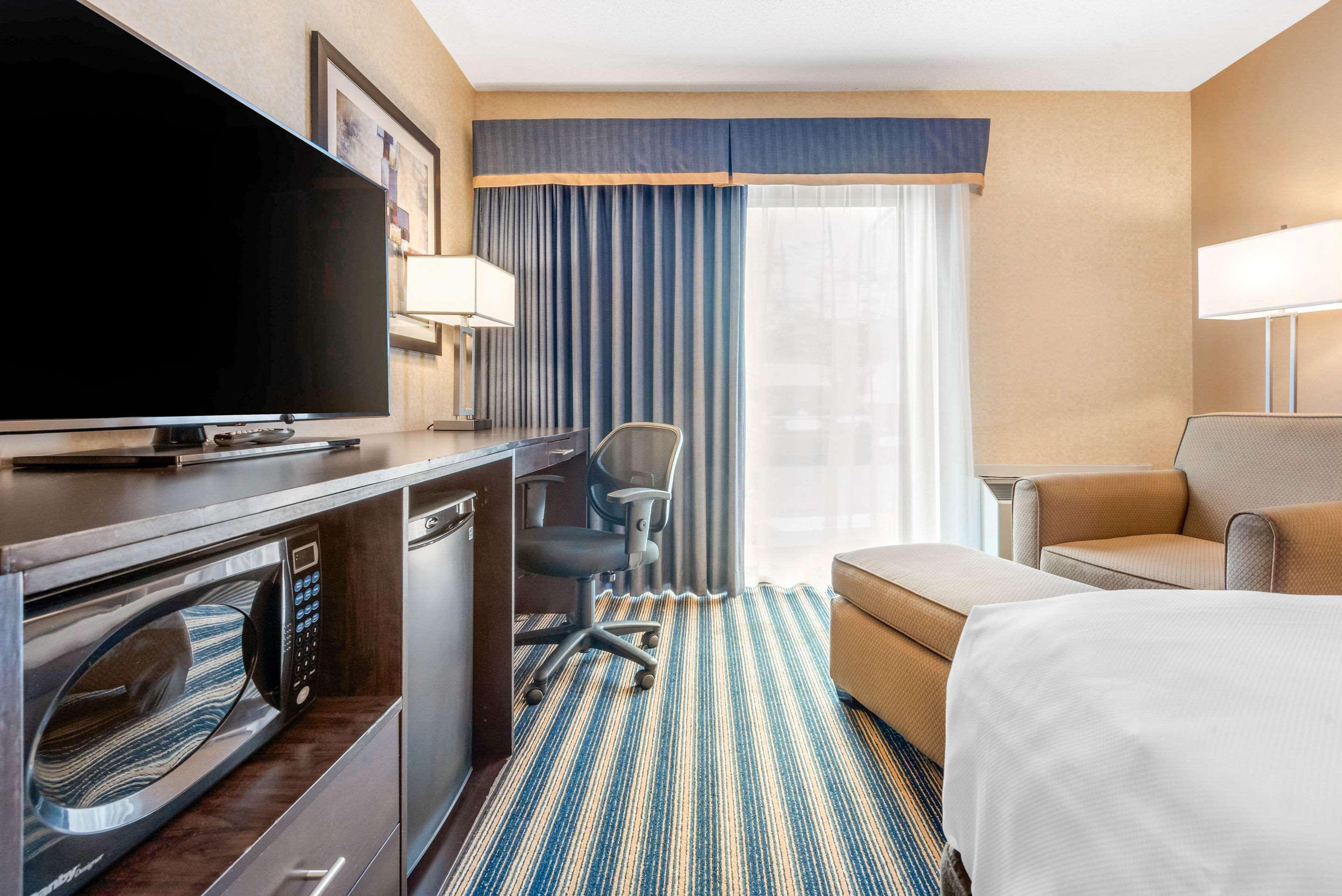Comfort Inn St. Thomas Extérieur photo