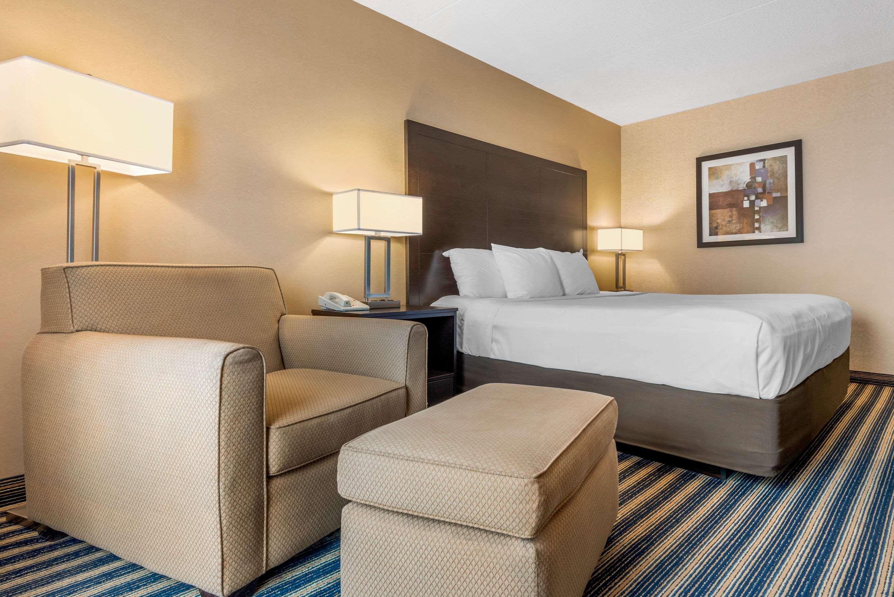 Comfort Inn St. Thomas Extérieur photo