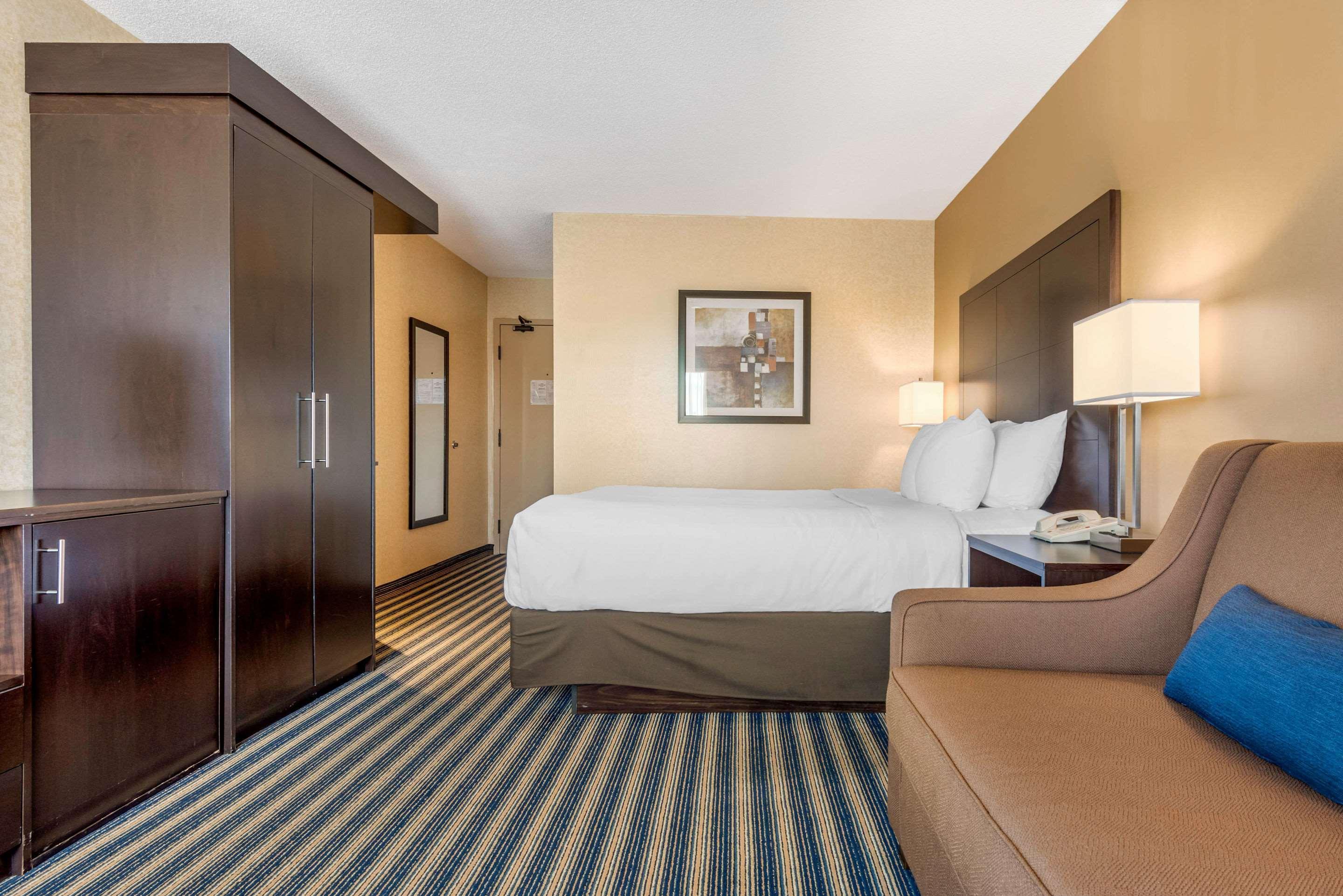 Comfort Inn St. Thomas Extérieur photo
