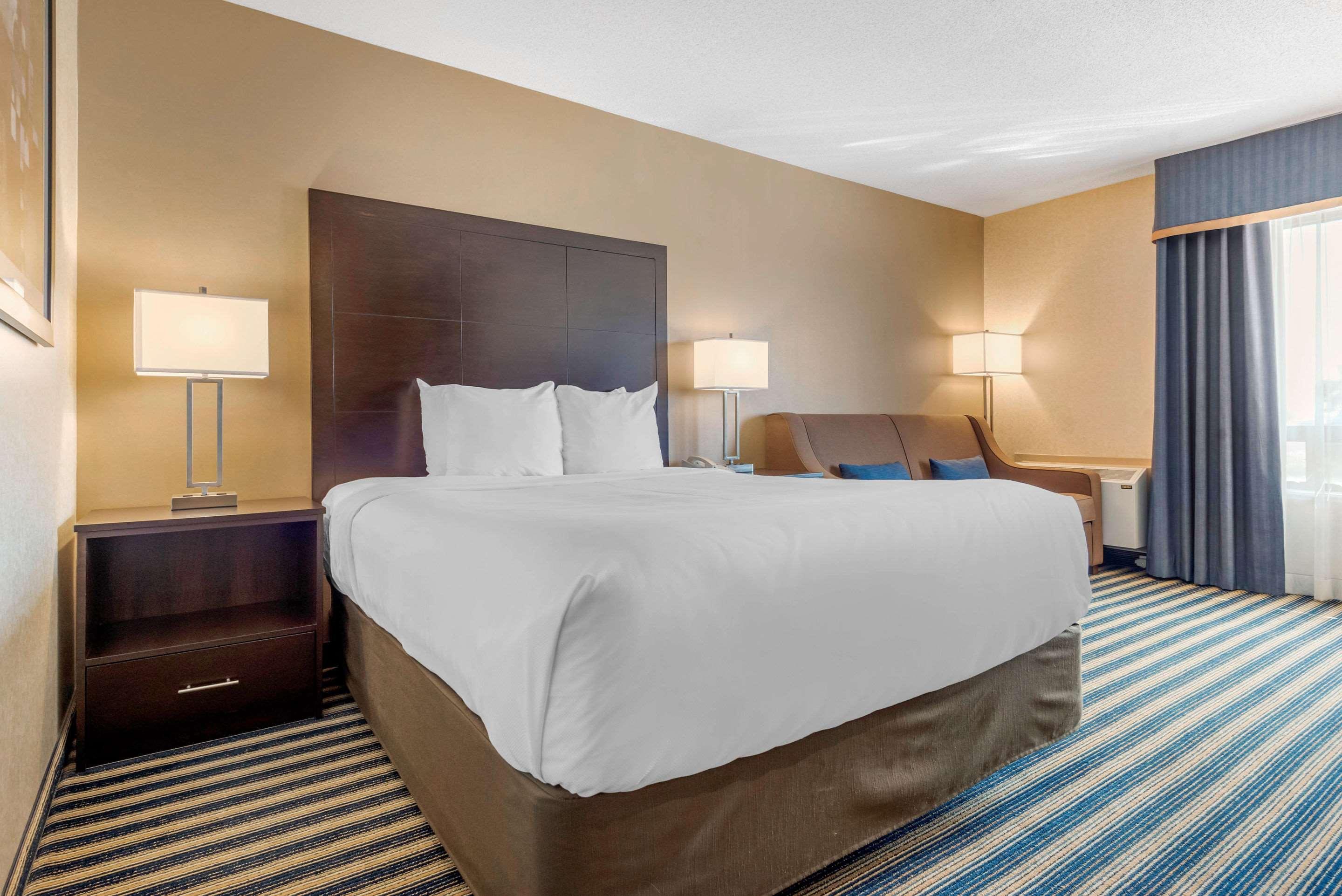 Comfort Inn St. Thomas Extérieur photo