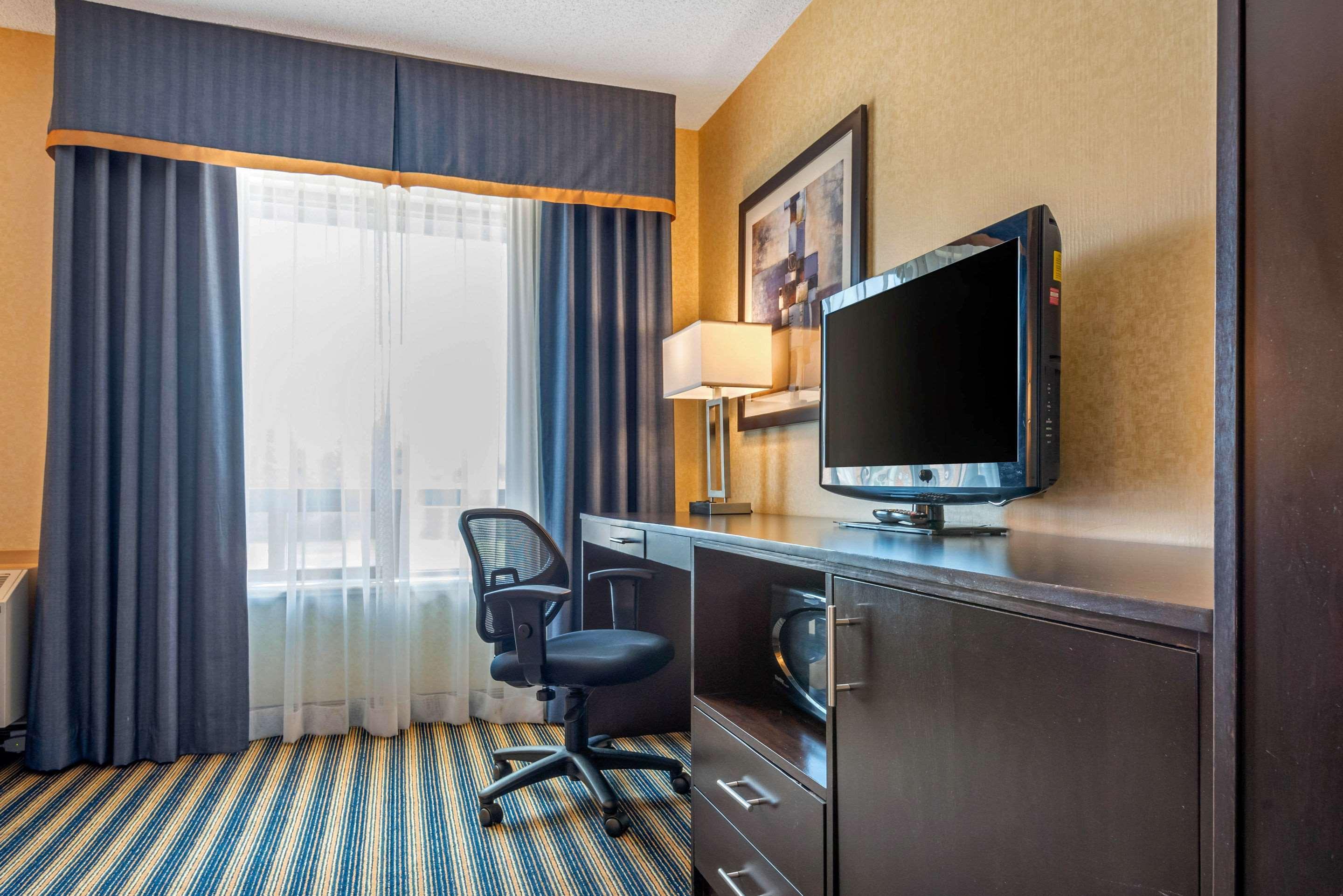 Comfort Inn St. Thomas Extérieur photo