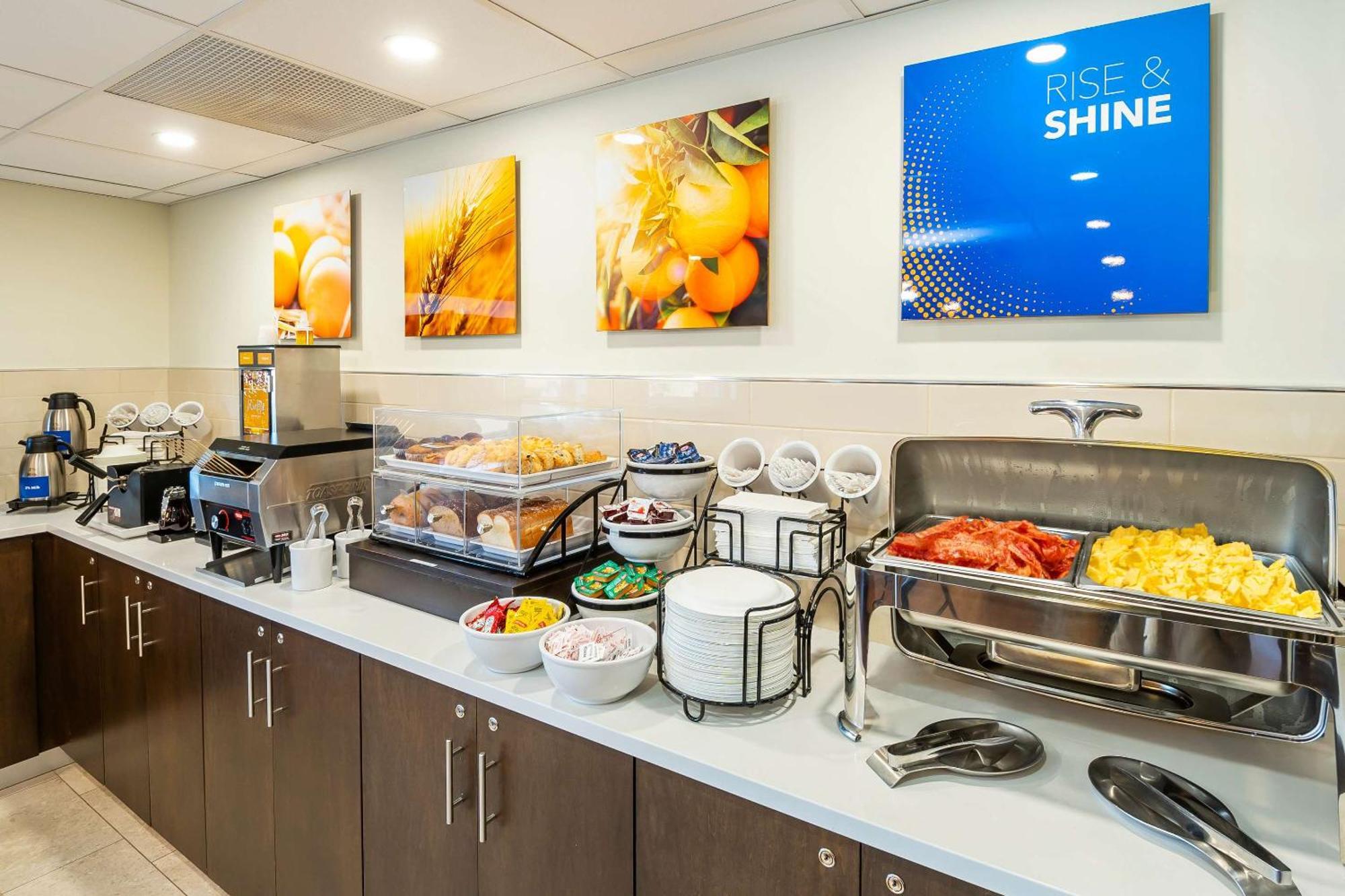 Comfort Inn St. Thomas Extérieur photo