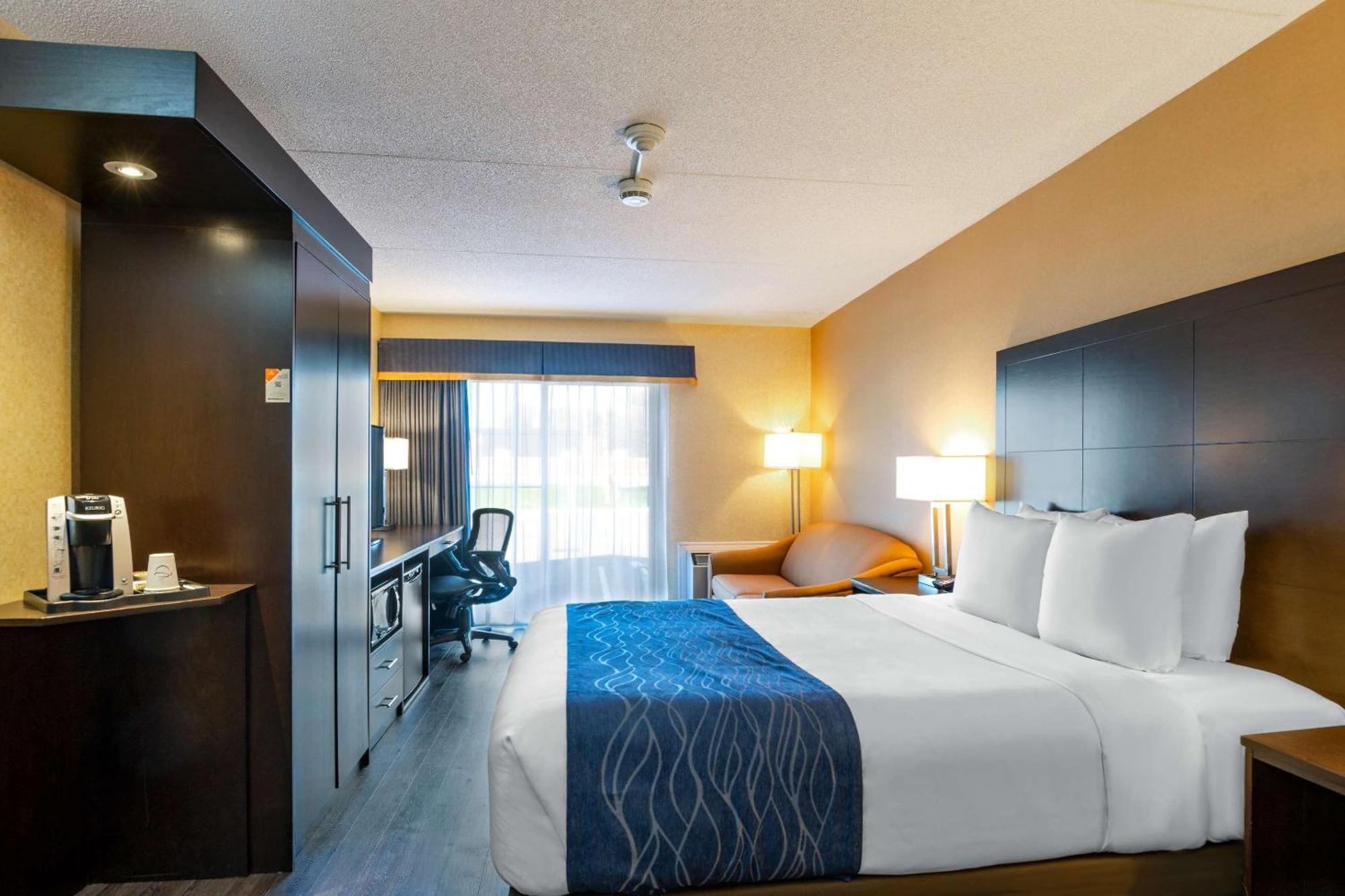Comfort Inn St. Thomas Extérieur photo